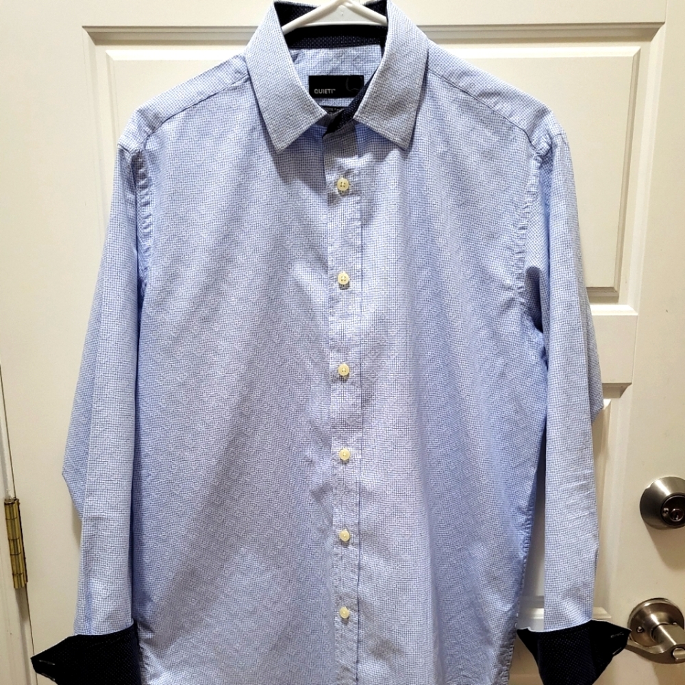 Light blue with dark blue trimming, men's quieti button shirt
